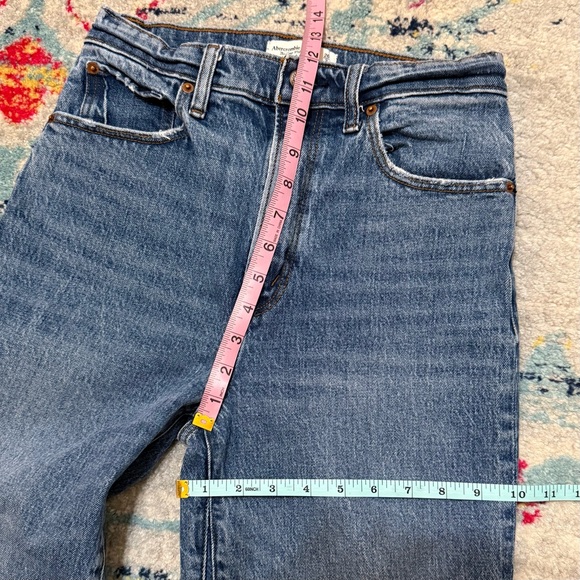 A&F the crop wide leg ultra high rise jeans - Picture 5 of 6